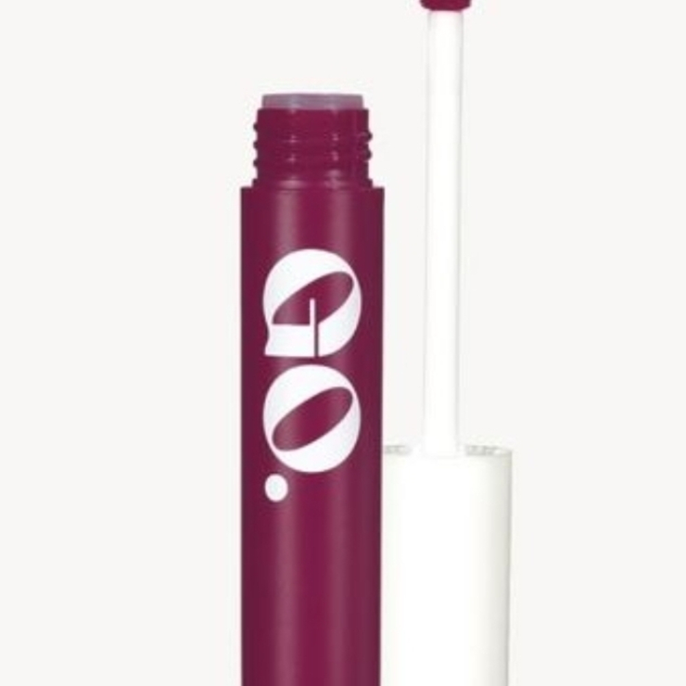 NWT!!!! AVON Lip Lacquer: Currant Crush